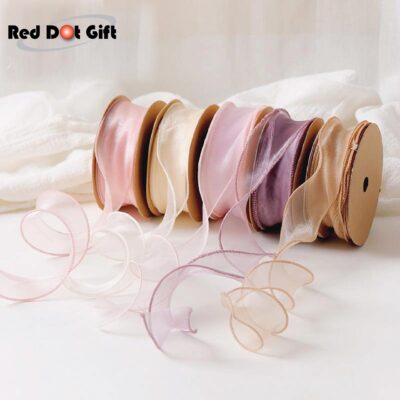 1 Roll Organza Wired Sheer Ribbon 4cm x 10Yd Chiffon Ribbon with Golden Edge for Gift Wrapping, DIY Crafts Bouquet Garland Baking Decoration.